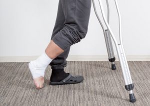 【aiko骨折の原因とは】ツアー中に足を骨折。理由や容態は？